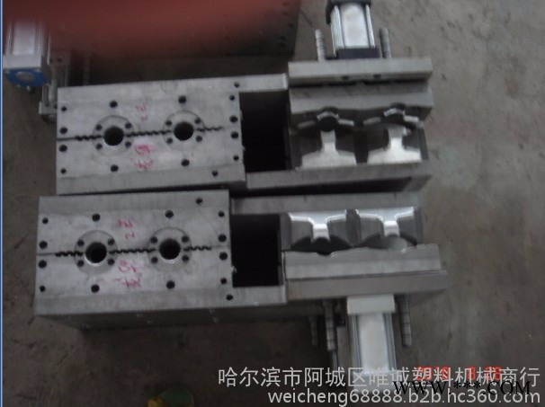 唯诚 吹塑模具 吹瓶模 PET水瓶 油瓶 五加仑瓶子模具 设计制造模具图4