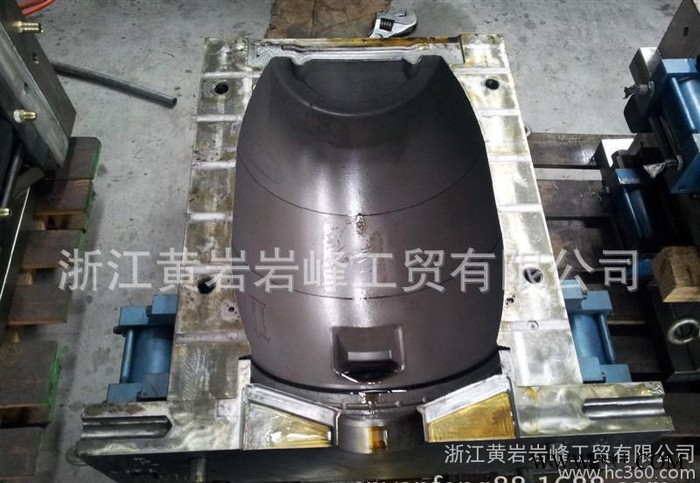 供应岩峰吹塑模具60L大桶吹塑模具图3