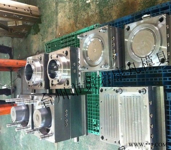 浙江黄岩注塑模具厂家，5升10L 18公斤塑胶油漆桶模具乳胶漆桶模具图4