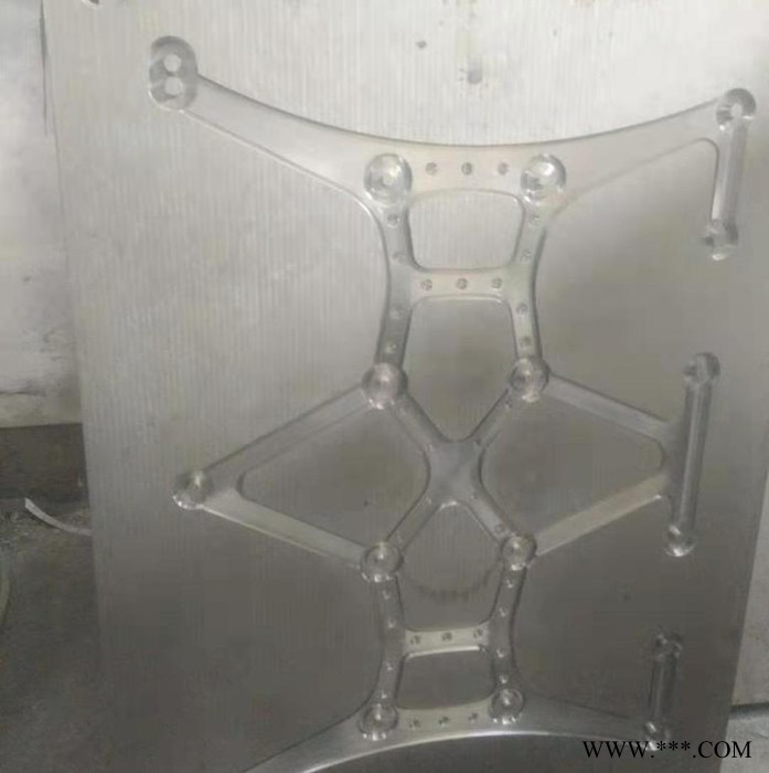 如通模具 注塑模具 如通模具加工厂图2