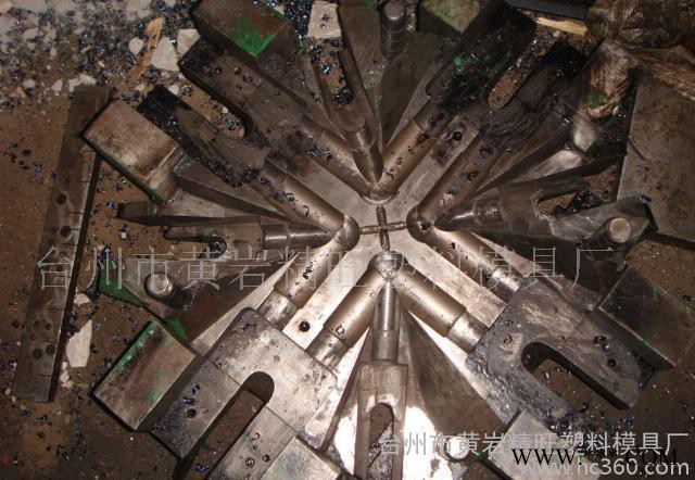 塑料管件模具。管件模具、注塑模具、塑料模具图2