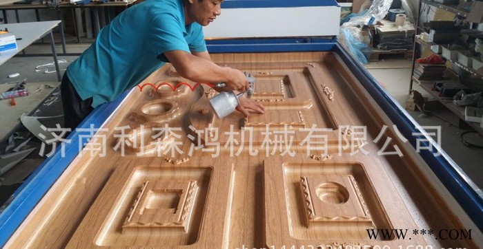 缝纫机板贴膜机曲面吸塑机进口正负压图2
