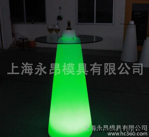 滚塑LED发光酒桌模具 酒店发光家具 有色发光吧桌 玻璃台面带酒槽图2