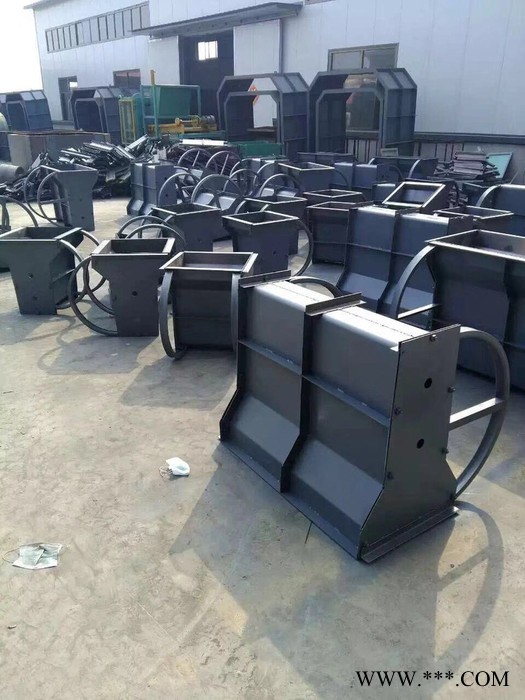 混凝土高速中央隔离带模具-安全可靠-定制-水泥隔离墩模具-方达模具公司图3