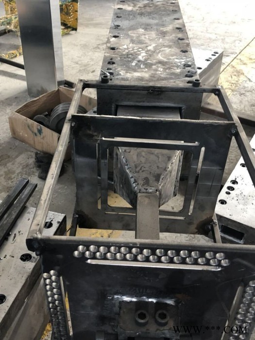 永发可定做 玻璃钢拉挤设备 拉挤模具 模压模具 异形缠绕模具图2