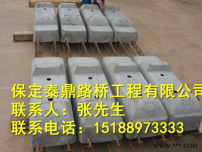 高铁遮板水泥制品模具图6