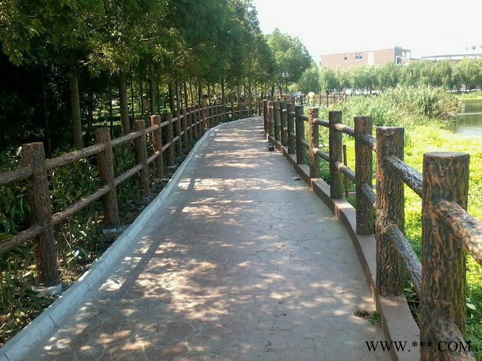 特种建筑/建材    天艺001仿树皮护栏水泥模具1.5米图6