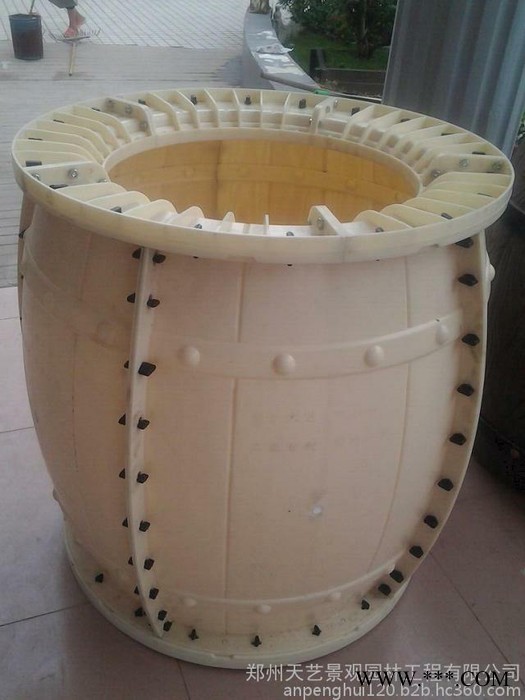 郑州天艺供应湖北仿木花桶  花桶模具  啤酒桶合金塑料模具以及水泥产品图4