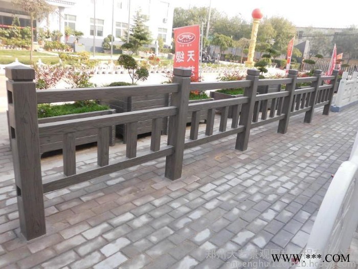 郑州天艺供应湖北仿木梯形护栏 仿木4杠护栏  仿木河道护栏  河堤护栏聚丙塑料模具以及水泥产品图4