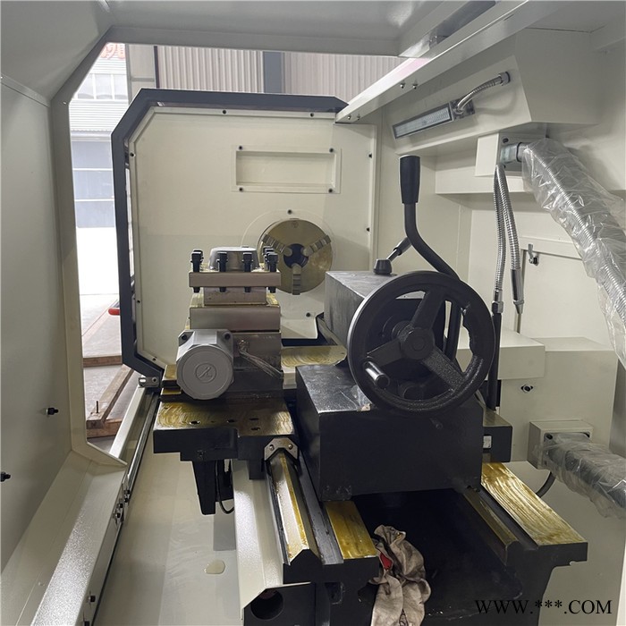 山东数控机床加工 CK6150数控机床 小型数控车床图4