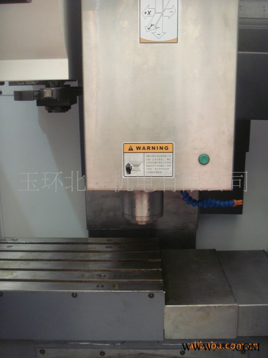 经济型数控钻铣镗床玉环数控铣床XK7132D 小型硬轨加工中心图3
