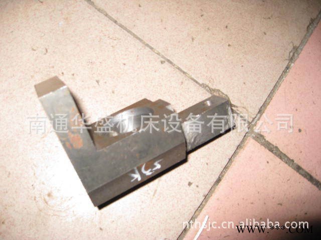 南通铣床配件南通机床厂X53K铣床立铣头升降丝杆螺母托架图3